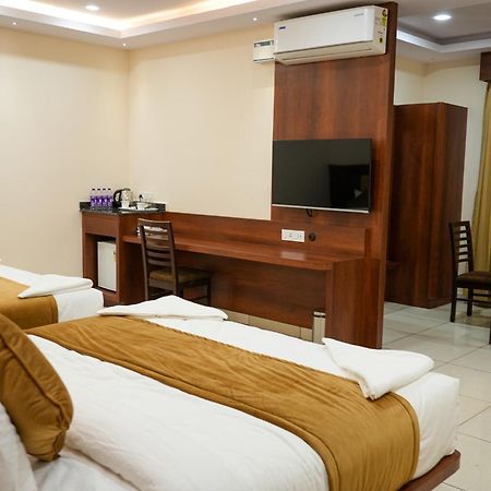 Sri Krishna Inn - Kempegowda Airport Bangalore Devanahalli エクステリア 写真